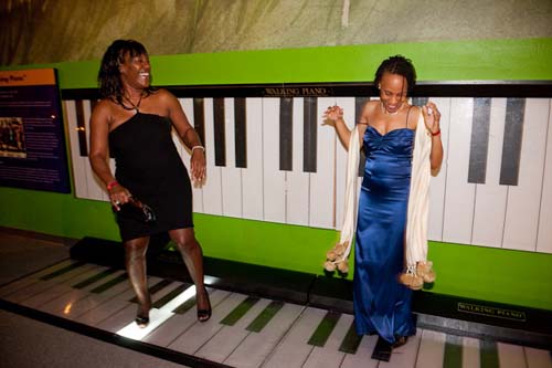 The 2010 Red Ball (gallery #1)