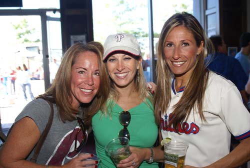 McFadden's EAGLES Away Game - Week 2 (Plus Phillies!)