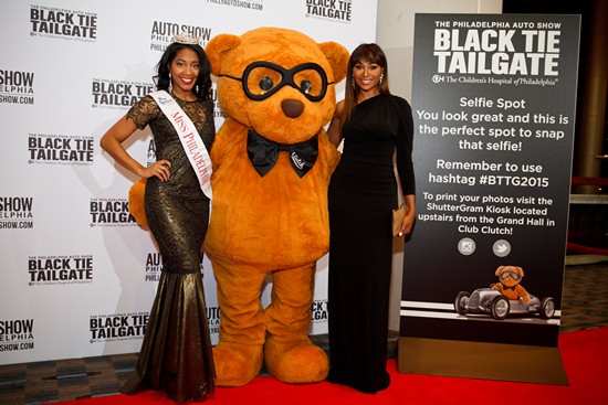 Black Tie Tailgate 2015 - Red Carpet