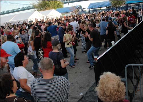 Sippin by the River (Backdrop-Photos)