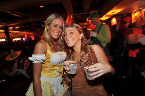 Halloween 2009 - Vampires + Vixens