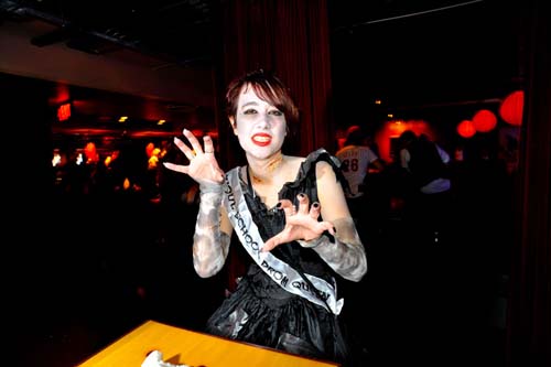 Halloween 2009 - Vampires + Vixens