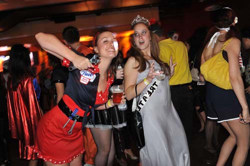 Halloween 2009 - Vampires + Vixens