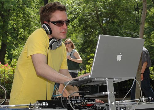 Rittenhouse Row Spring Festival