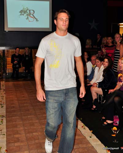 Fashion in Public (Gallery 2)