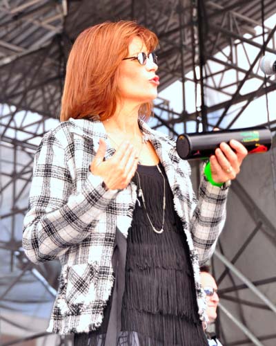 Sippin By The River 2010 (Gallery 1)