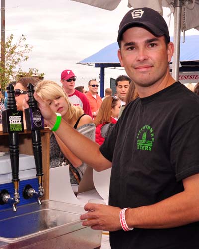 Sippin By The River 2010 (Gallery 1)