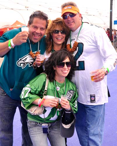 Sippin By The River 2010 (Gallery 1)