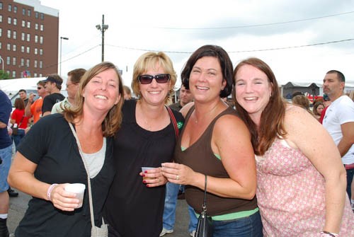 Sippin By The River 2008 (Gallery 1)