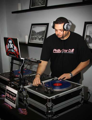 NYEphilly.com Open Bar - Manayunk Brewery