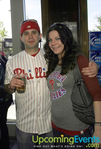 McFadden's EAGLES Home Game Week 6