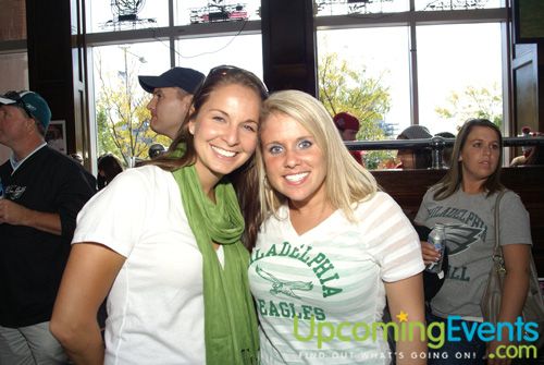 McFadden's EAGLES Home Game Week 6