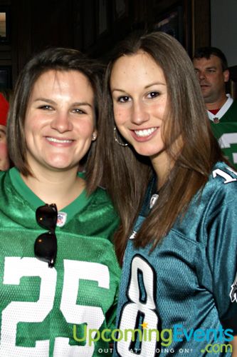 McFadden's EAGLES Home Game Week 6