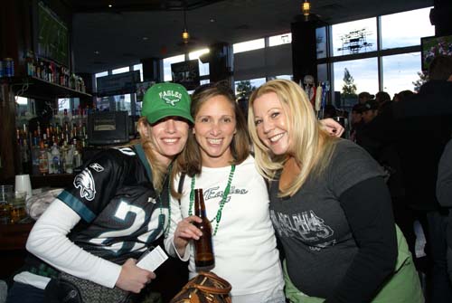 McFadden's EAGLES Away Game - Week 8