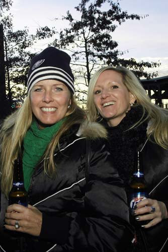 McFadden's EAGLES Away Game - Week 8