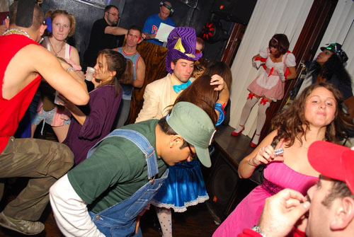 4th Annual Vampires + Vixens Halloween Party