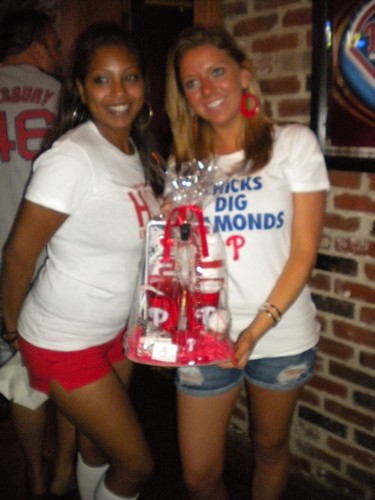 Fan Fridays @ Chickie & Pete's!