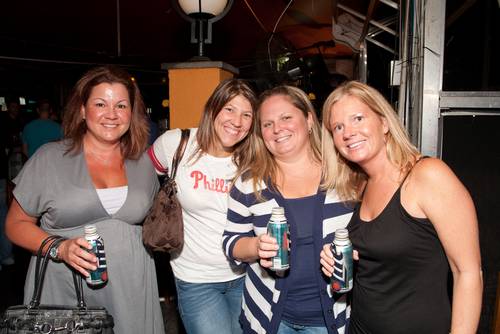 Fan Fridays @ Chickie & Petes NE Philly!