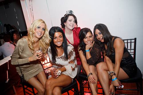 Resolution:  NYE 2012 @ TRUST  (Gallery A)