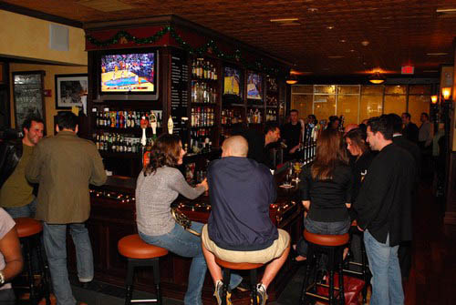 Happy Hour at Elephant & Castle