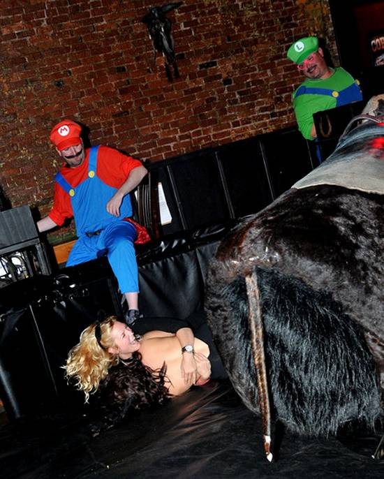 Haunted Hoedown @ Johnny Utah's