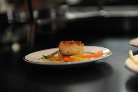 Harvest Seasonal Grill & Wine Bar Spring Menu & Wine Tasting