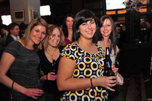 NYEPhilly.com Reunion Party @ Field House (Gallery 2)