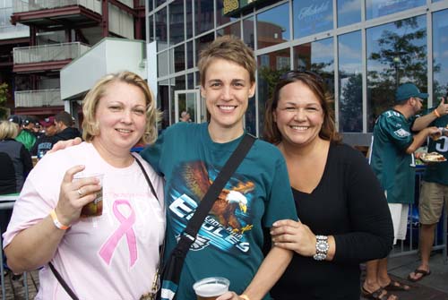 McFadden's EAGLES Home Game - Week 4