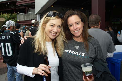 McFadden's EAGLES Home Game - Week 4