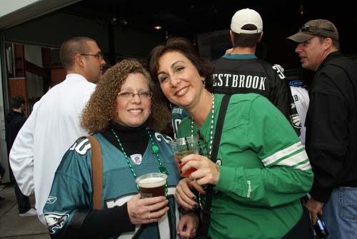 McFadden's EAGLES Home Game - Week 4