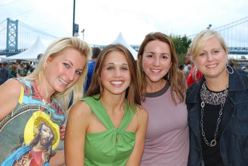 Sippin By The River 2008 (Gallery 1)