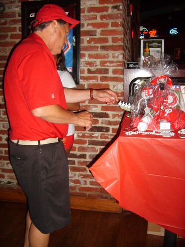 Fan Fridays @ Chickie & Pete's!