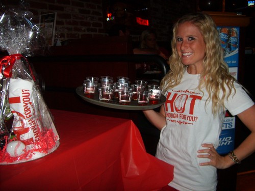 Fan Fridays @ Chickie & Pete's!