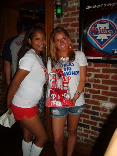 Fan Fridays @ Chickie & Pete's!