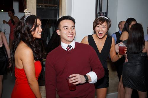 Resolution:  NYE 2012 @ TRUST  (Gallery A)