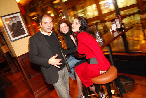 Happy Hour at Elephant & Castle