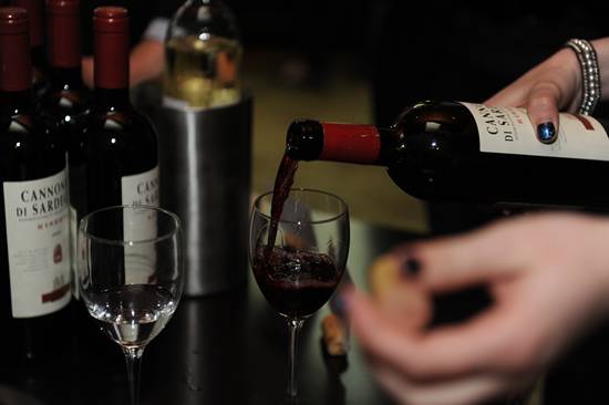 Harvest Seasonal Grill & Wine Bar Spring Menu & Wine Tasting