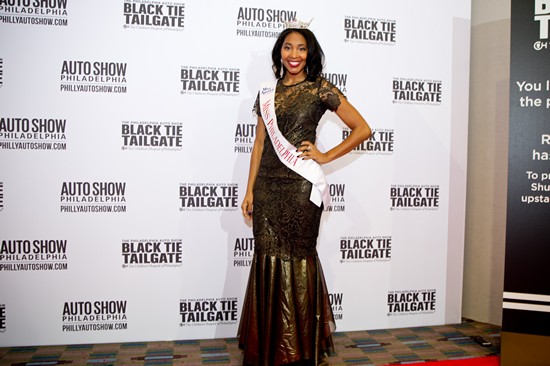 Black Tie Tailgate 2015 - Red Carpet