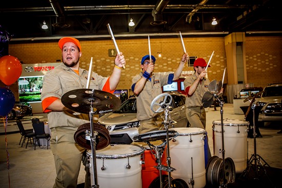 Black Tie Tailgate 2015 - Red Carpet