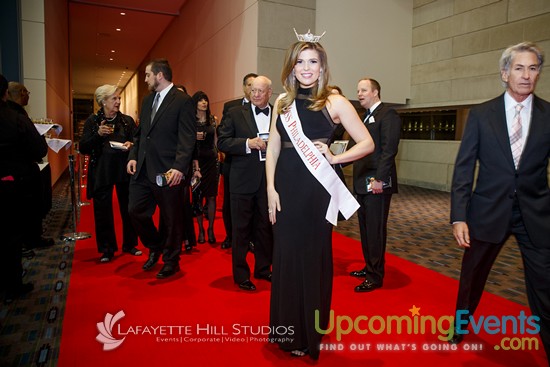 Black Tie Tailgate 2016 - Red Carpet Photos