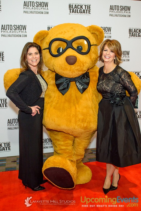 Black Tie Tailgate 2016 - Red Carpet Photos