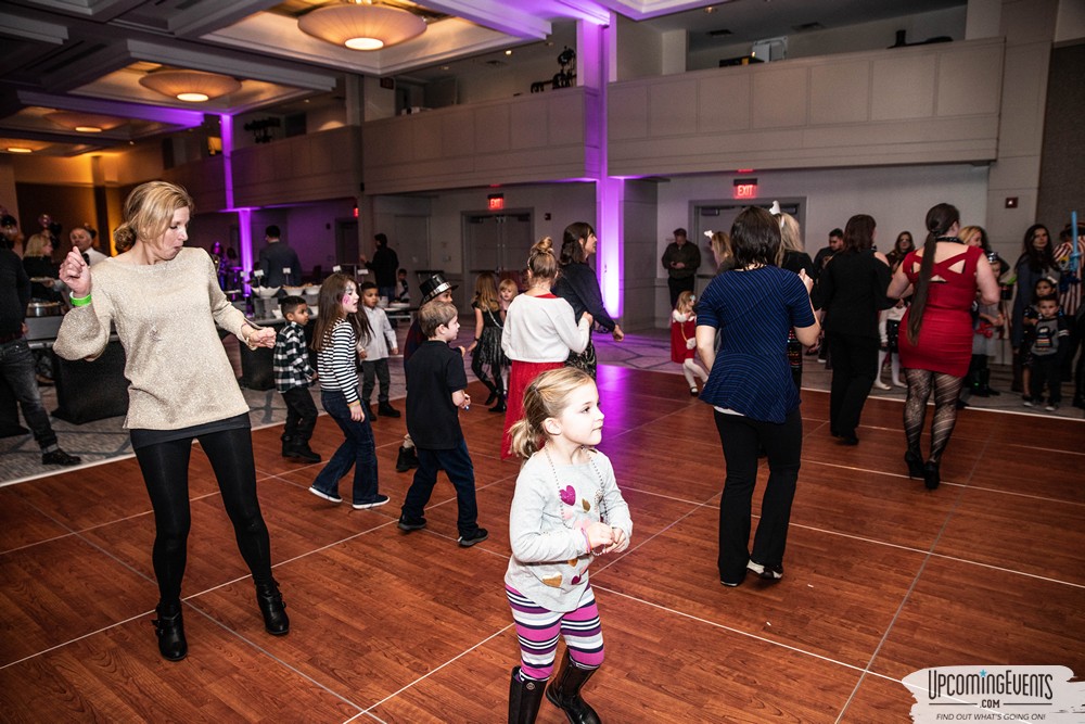 New Year's Eve Buffet & Fireworks Family Celebration