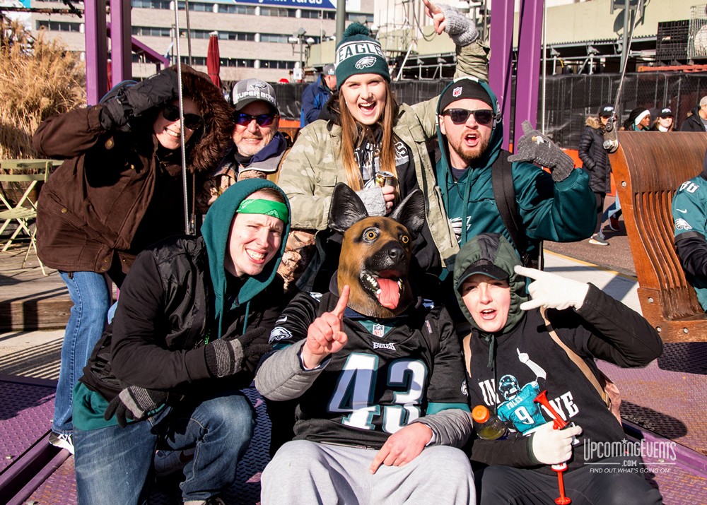 Eagles Parade Photos (Gallery 1)
