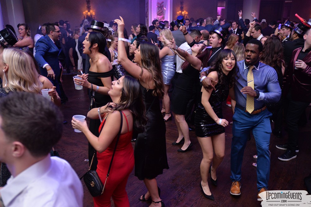 Glitter City Gala NYE Party at The Bellveue Hotel