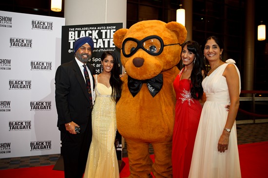 Black Tie Tailgate 2015 - Red Carpet