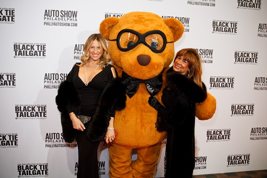 Black Tie Tailgate 2015 - Red Carpet