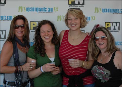 Sippin by the River (Backdrop-Photos)