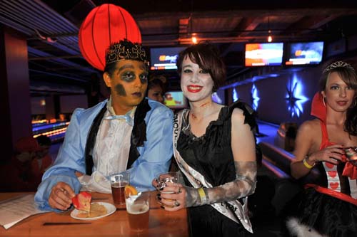 Halloween 2009 - Vampires + Vixens