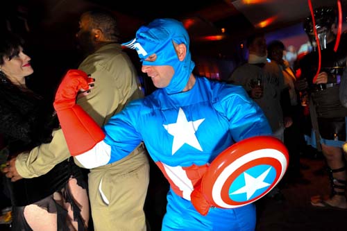 Halloween 2009 - Vampires + Vixens