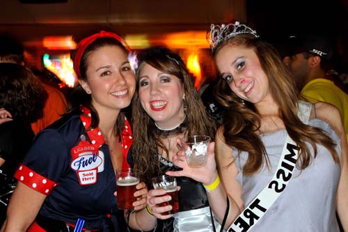 Halloween 2009 - Vampires + Vixens